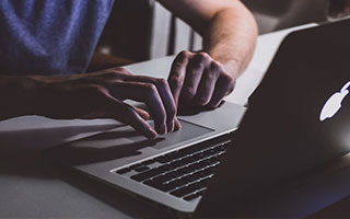 -裁判判罚标准新规引发热议，裁判判罚标准新规引发热议规定